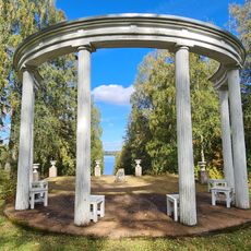 The English park in Urajärvi Manor