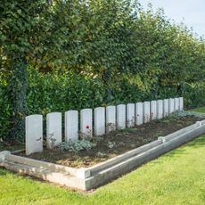 St. Sylvestre-Cappel New Cemetery, Commonwealth Plot