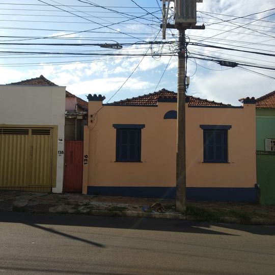 Imóvel à Rua Doutor Duarte Nunes, nº 136
