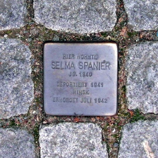 Stolperstein em memória de Selma Spanier
