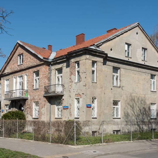 Kamienica przy ulicy Naruszewicza 10