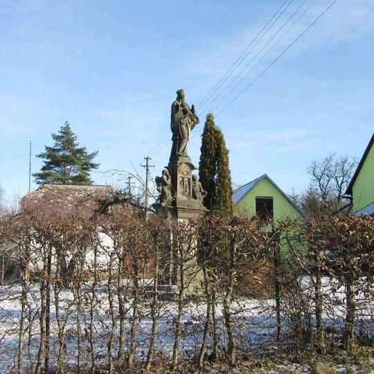 Sousoší svatého Jana Nepomuckého v Hynčině