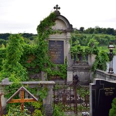 Grave Hötzl, Trautmannsdorf