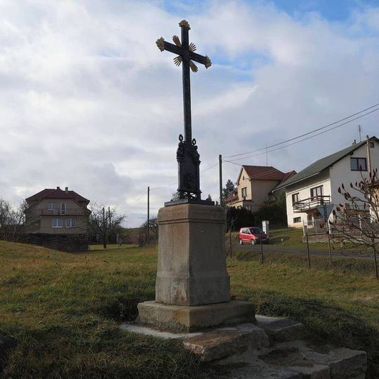 Kříž v Podluzích nedaleko Podlužského dubu