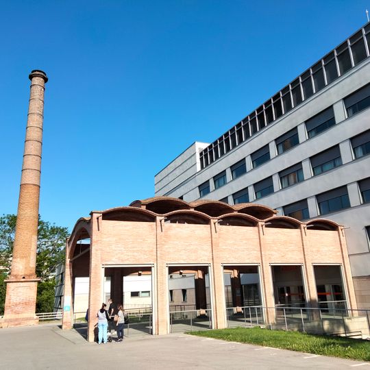 Xemeneia de la Fàbrica Guardiola