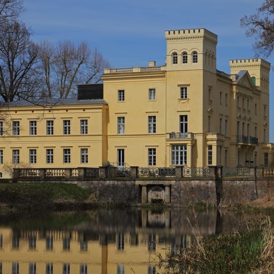 Schloss und Landschaftspark Steinhöfel