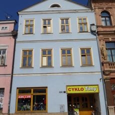 Mírové náměstí 130