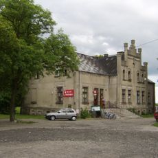 Zespół dworski w Pluskowęsach