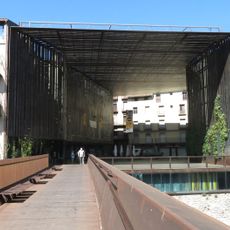 Espai i passera de vianants de La Lira