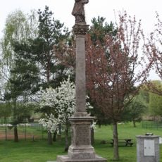 Column in Chotiněves