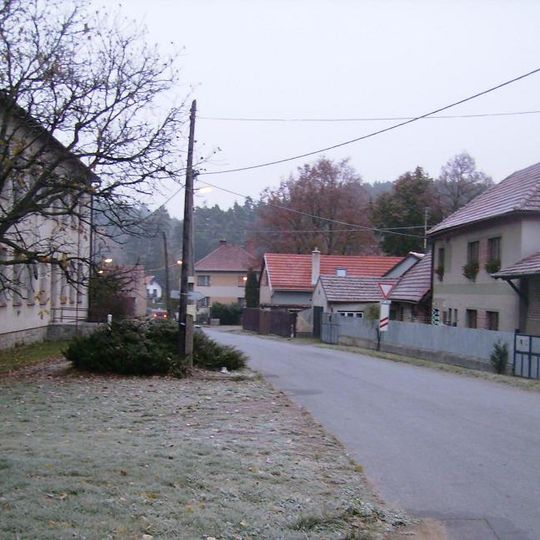 Vlčatín