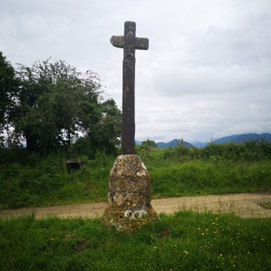 Wayside cross