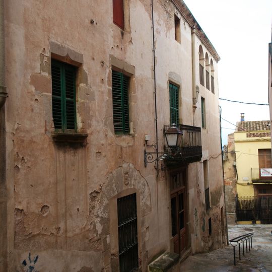 Conjunt de dues cases al carrer Rector Agustí, 23