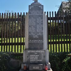 Pomník padlým v Raduni