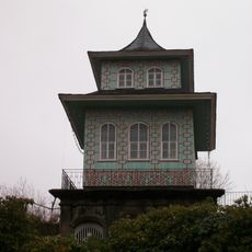 Garten (Gartendenkmal) mit Pagode (Teehaus) und Toreinfahrt Laubegäßchen 4