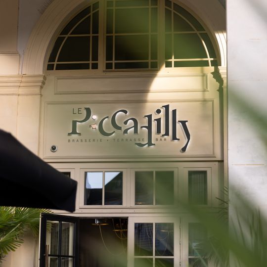 Le Piccadilly