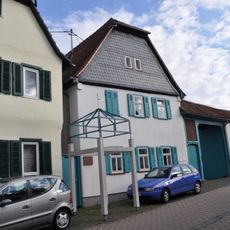 Wiesbadener Straße 6