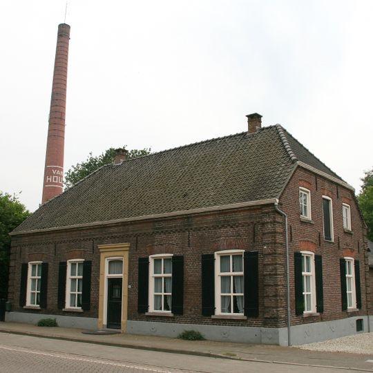 Schoolstraat 46, Mill