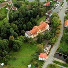 Ostředek Castle