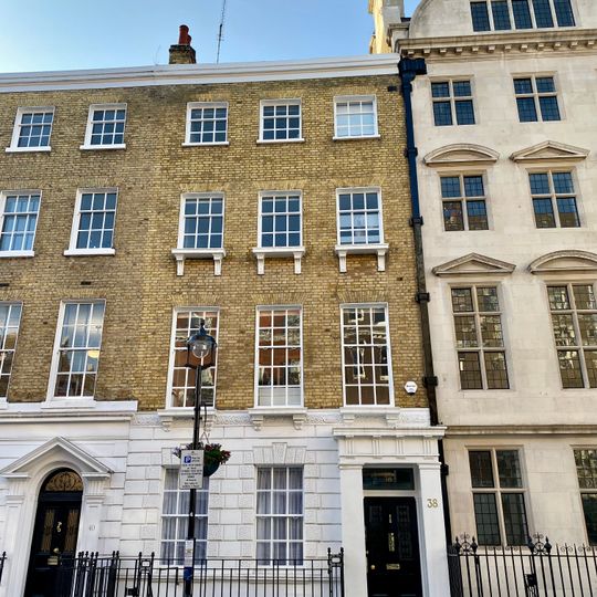 38, Queen Anne Street W1