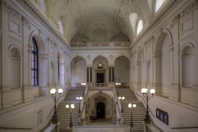 Interior 0