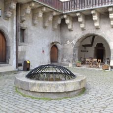 Zvolenský hrad, studňa hradná