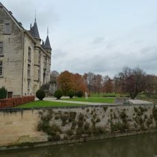 Schaloen Castle: park landscaping