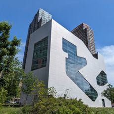 Hunters Point Community Library