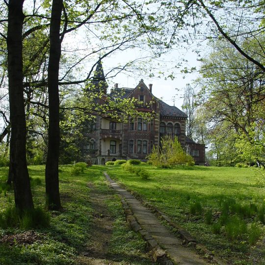 Zespół dworski w Grodkowicach