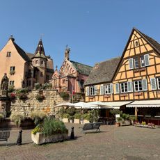 Place du Château Saint-Léon