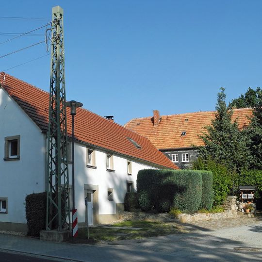 Hauptstraße 13, 15