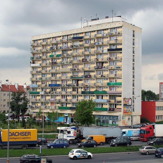Budynek mieszkalno-usługowy przy ulicy Aleksandra Ostrowskiego 1 we Wrocławiu