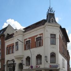 Wohn- und Geschäftshaus