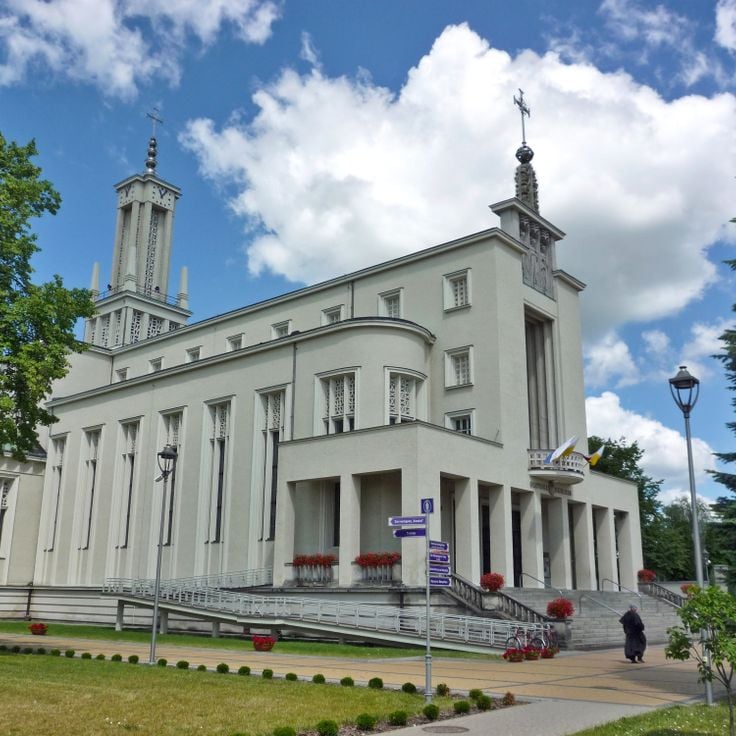 Basilica of Omni-mediatress of All Glories