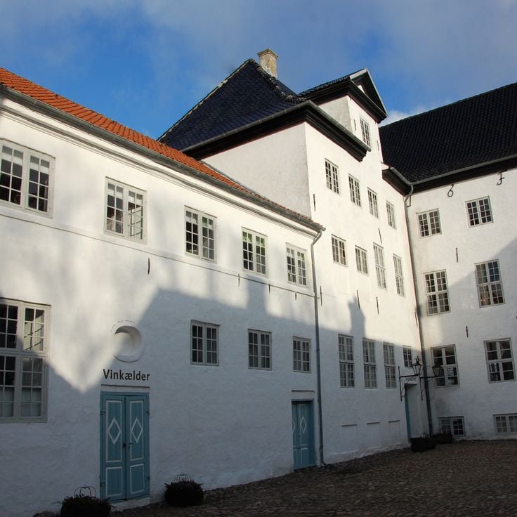 Dragsholm Kalesi