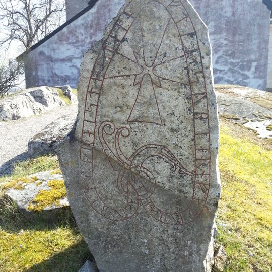 Uppland's runinskrifter 297