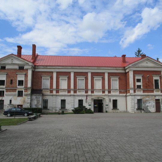 Zaļenieku biedrības nams