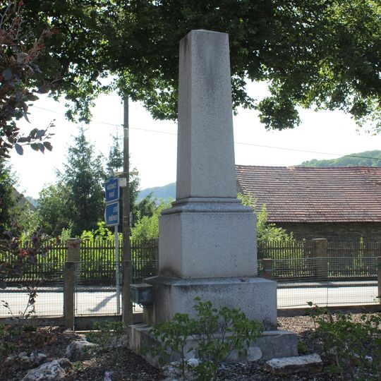 Pomník padlým v Suchomastech