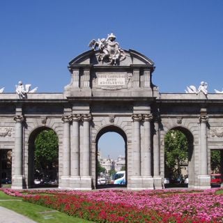 Porte de Alcalá