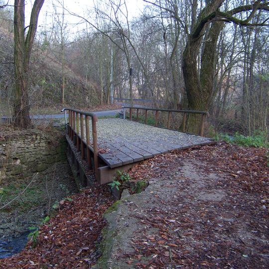 Most přes Dalejský potok u západního konce ulice K Dalejím