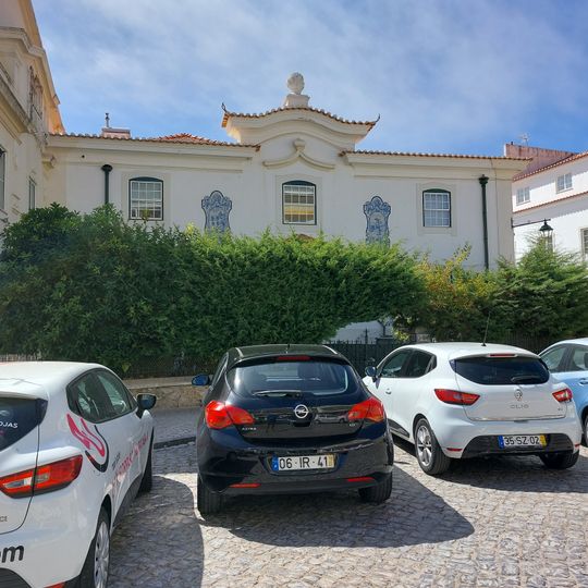 Casa no Largo Vitorino Frois, n.º 7 a 11