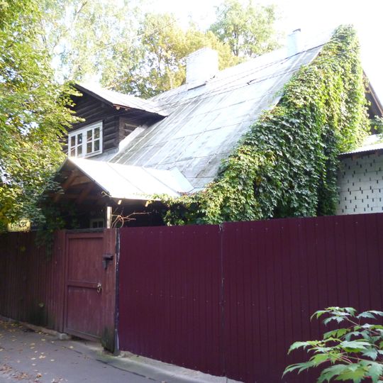 Улица Сурикова 23