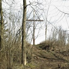 Kříž na vrcholu vrchu Nevděk