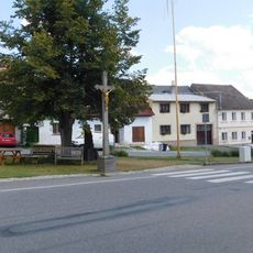 Kamenný kříž v Nadějkově