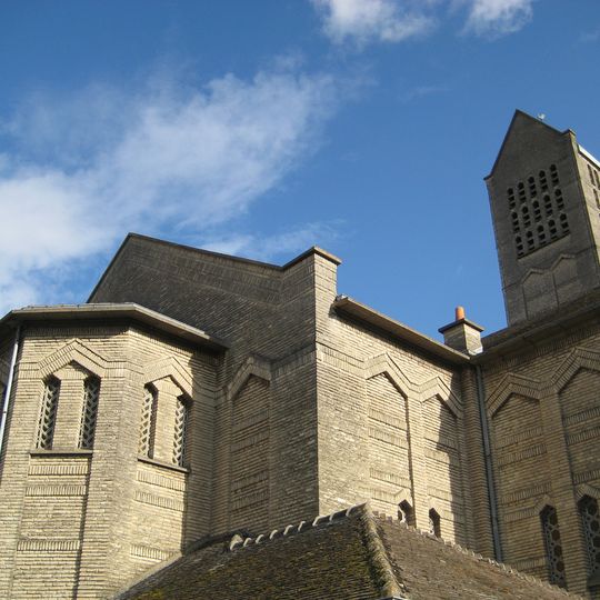 Église Sainte-Marie-Madeleine-Postel de Mondeville