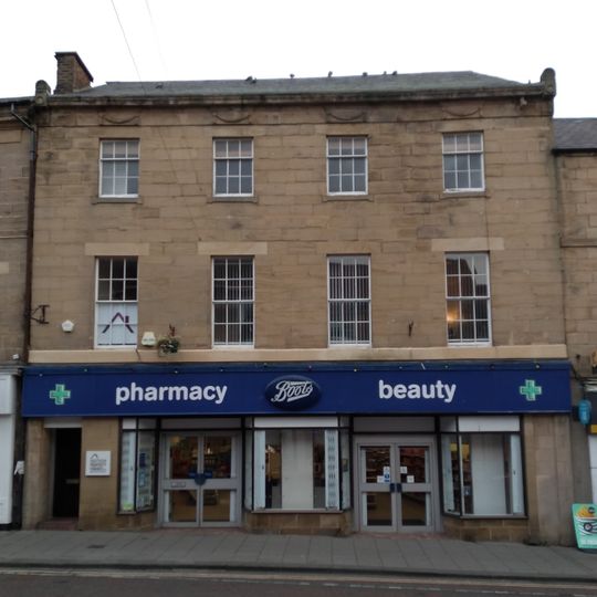 50 And 52, Bondgate Within