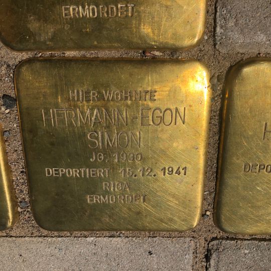 Stolperstein für Hermann-Egon Simon