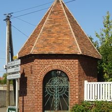 Chapelle hexagonale de Fontaine-Notre-Dame