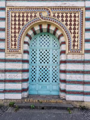 Entrance 1