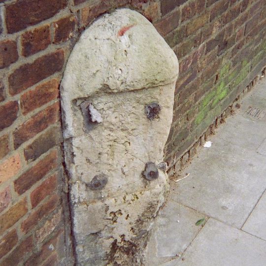 Milestone, Lee High Road, W of jct with Lenham Road